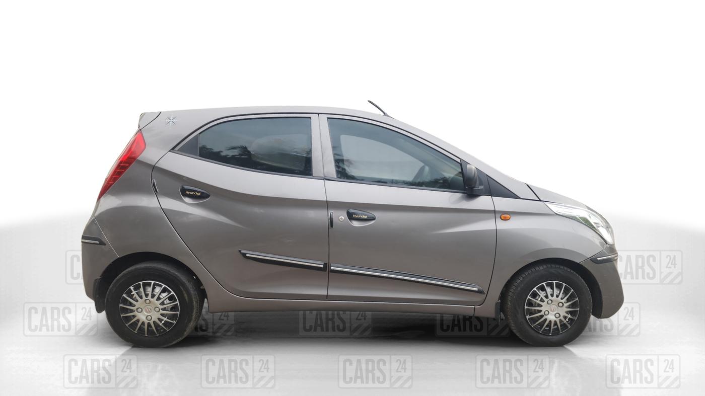 2012 Hyundai Eon ERA +, Petrol, Manual, 86,000 km, Right Side View