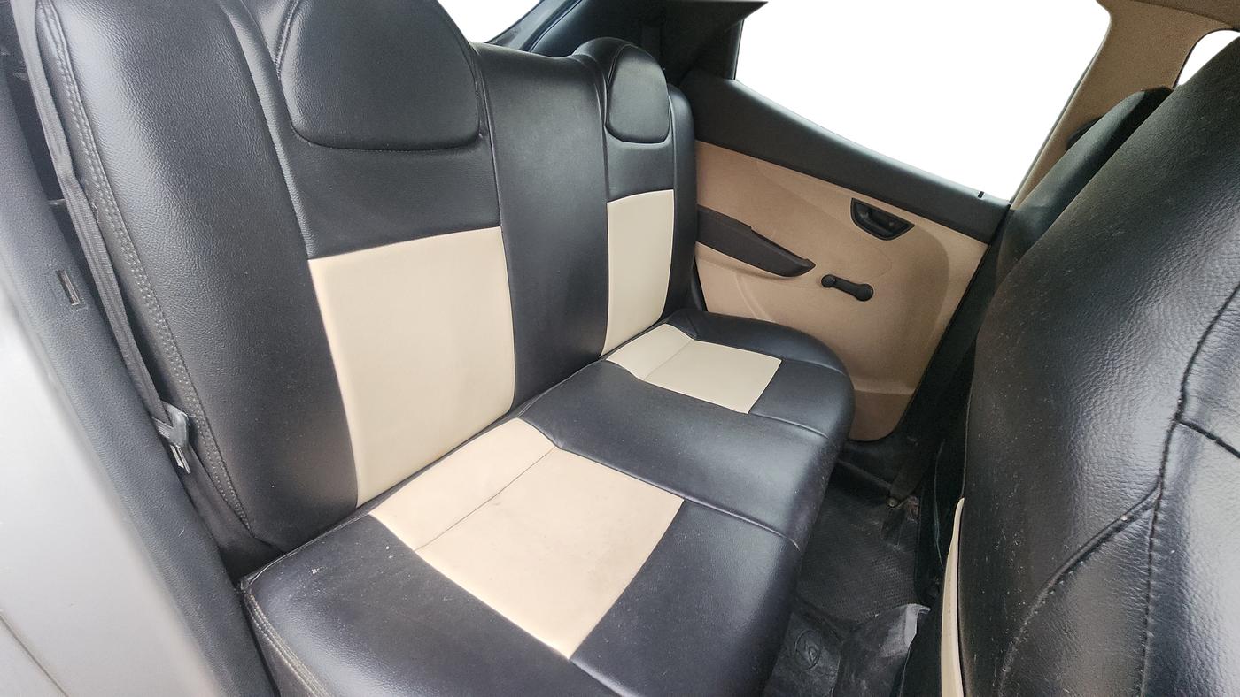 2012 Hyundai Eon ERA +, Petrol, Manual, 86,000 km, Right Side Rear Door Cabin