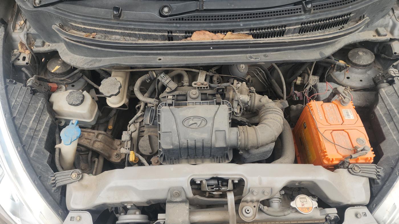 2012 Hyundai Eon ERA +, Petrol, Manual, 86,000 km, Open Bonnet