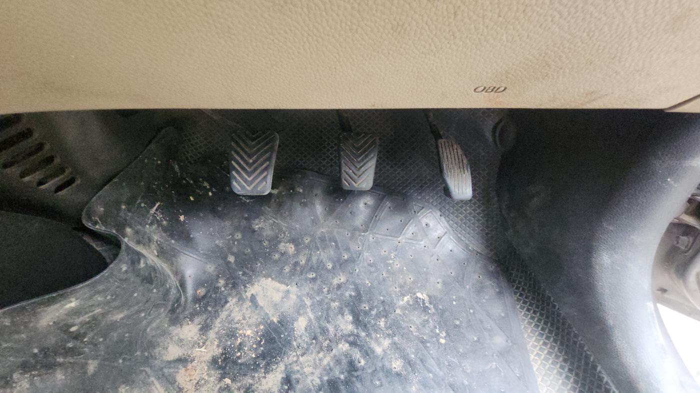 2012 Hyundai Eon ERA +, Petrol, Manual, 86,000 km, Pedals