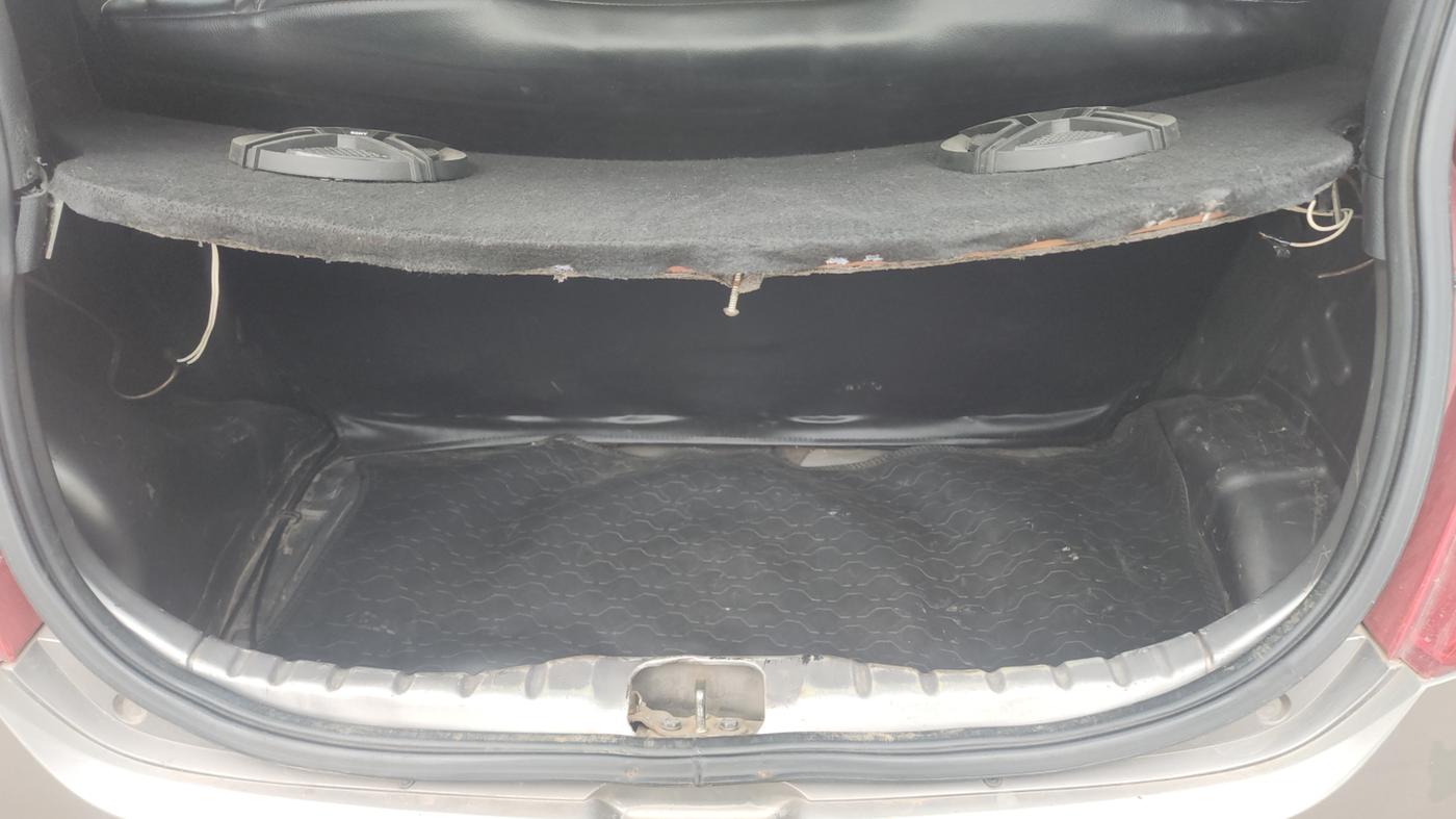 2012 Hyundai Eon ERA +, Petrol, Manual, 86,000 km, Boot Inside