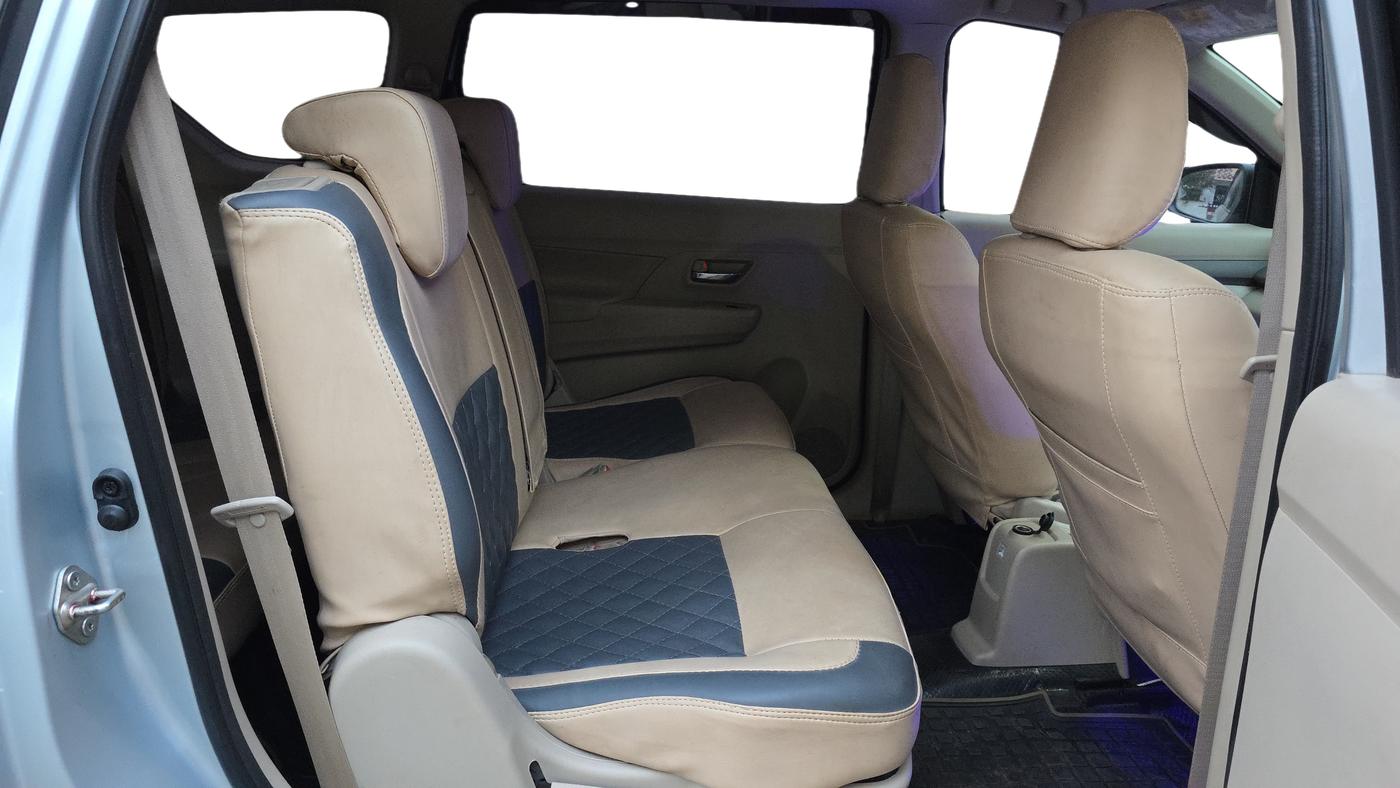 2022 Maruti Ertiga VXI SHVS, Petrol, Manual, 21,521 km, Right Side Rear Door Cabin
