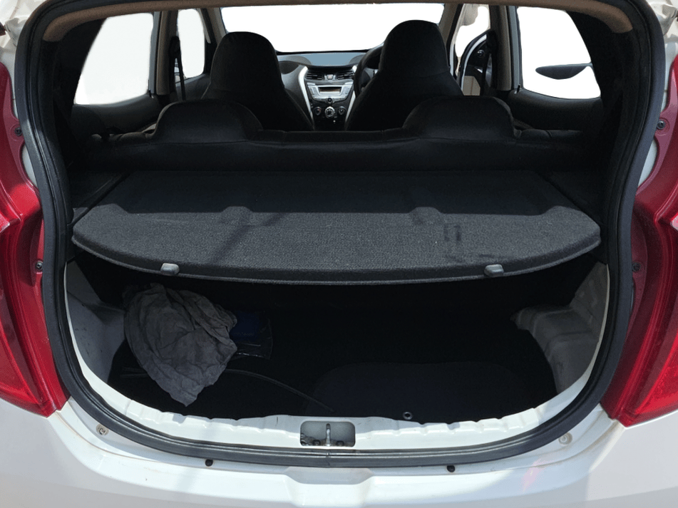 2014 Hyundai Eon 1.0 MAGNA +, Petrol, Manual, 68,826 km, Boot Inside