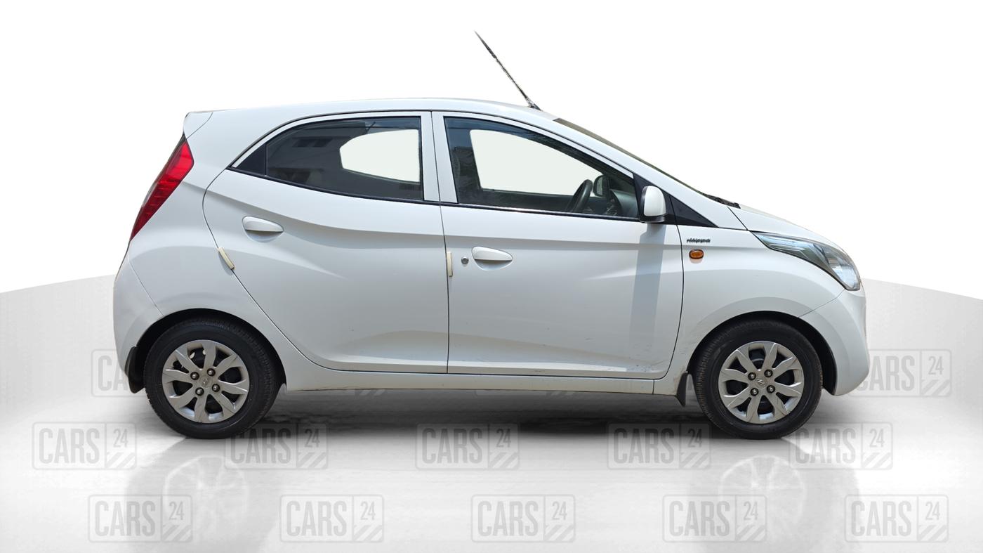 2014 Hyundai Eon 1.0 MAGNA +, Petrol, Manual, 68,826 km, Right Side View