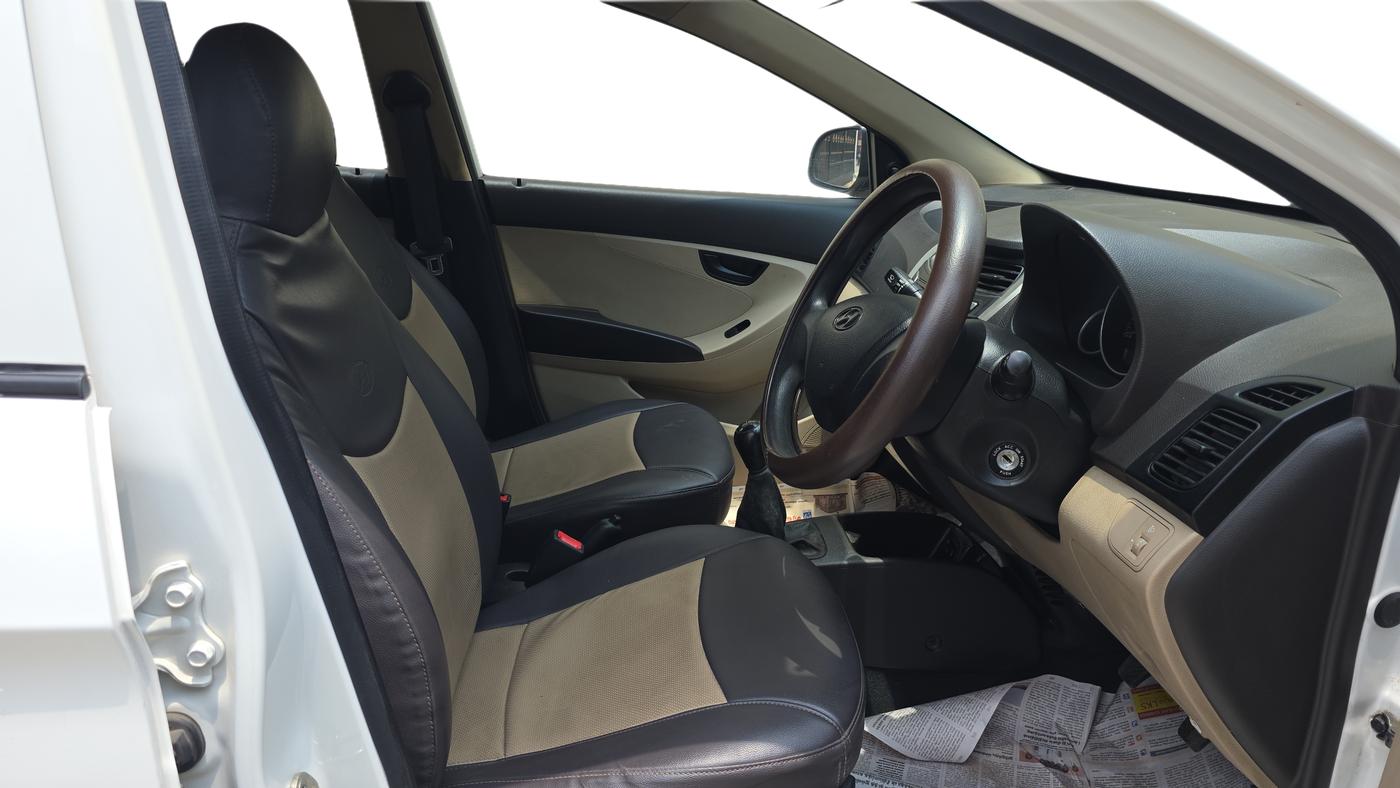2014 Hyundai Eon 1.0 MAGNA +, Petrol, Manual, 68,826 km, Right Side Front Door Cabin