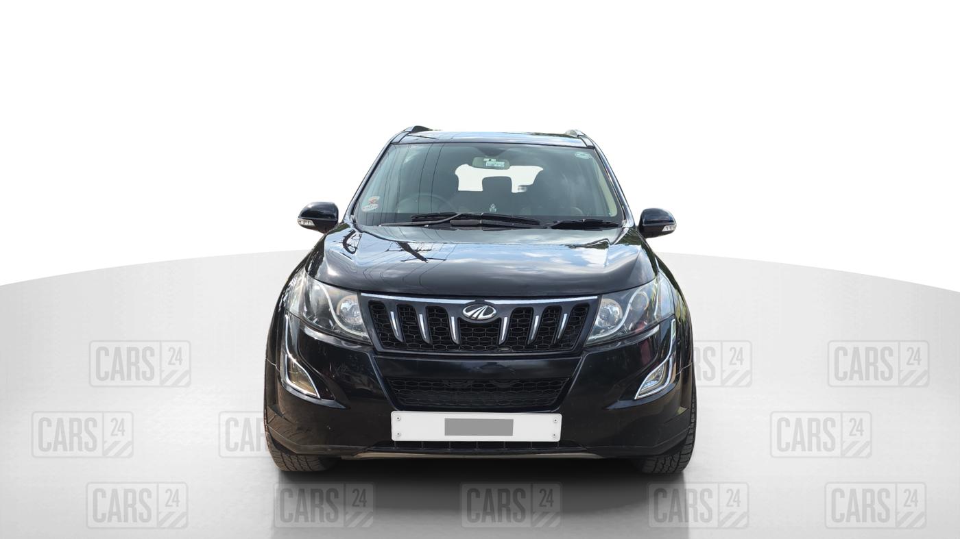 2017 Mahindra XUV500 W6 AT, Diesel, Automatic, 1,27,561 km, Front
