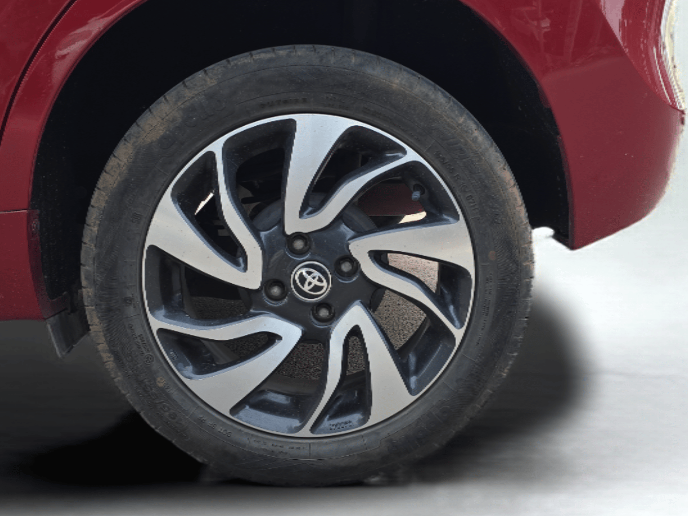 2021 Toyota Glanza V CVT, Petrol, Automatic, 85,000 km, Left Rear Wheel