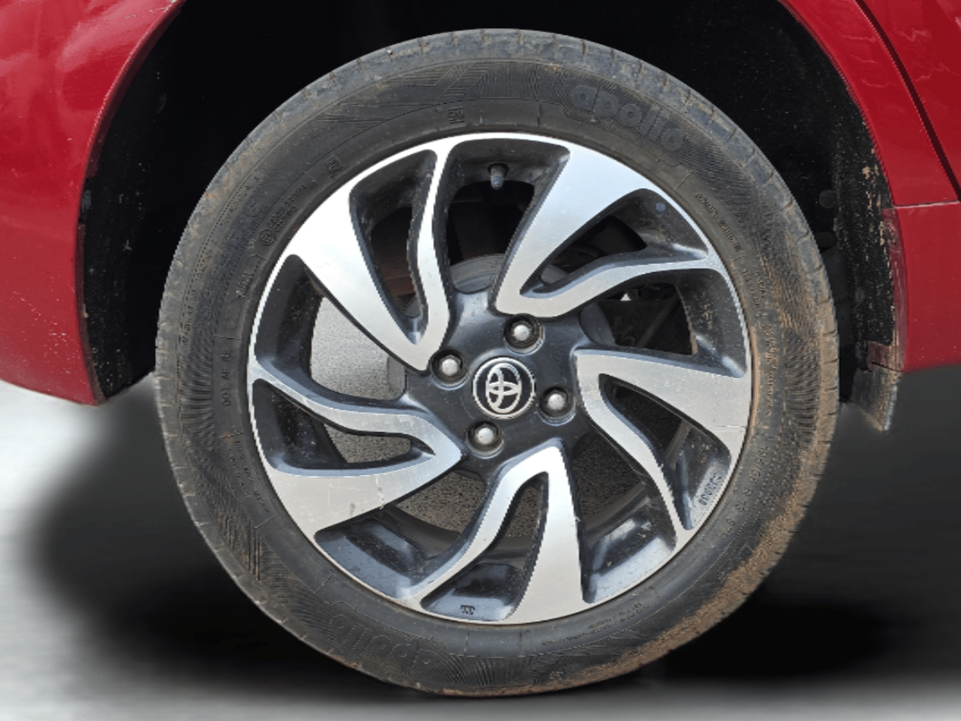 2021 Toyota Glanza V CVT, Petrol, Automatic, 85,000 km, Right Rear Wheel