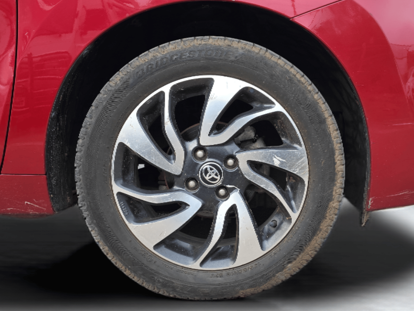 2021 Toyota Glanza V CVT, Petrol, Automatic, 85,000 km, Right Front Wheel