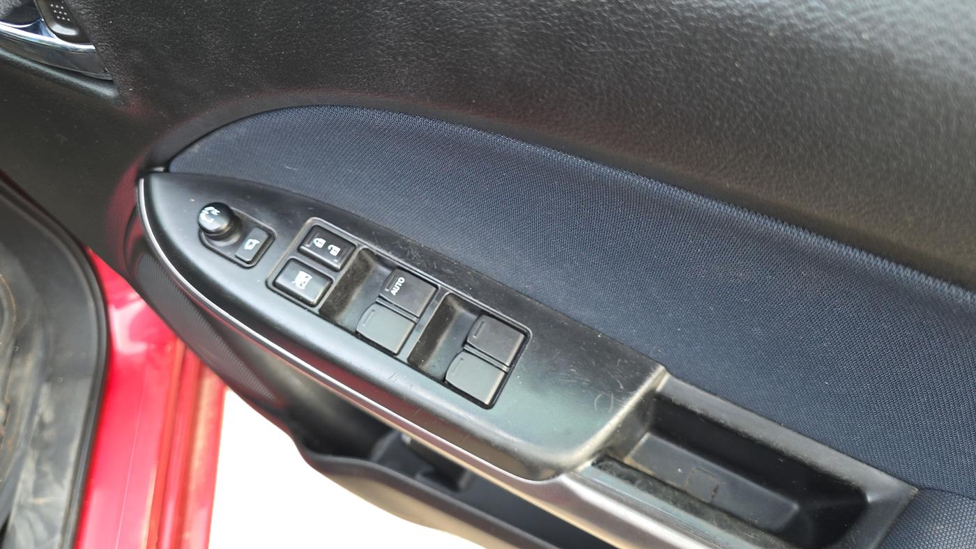 2021 Toyota Glanza V CVT, Petrol, Automatic, 85,000 km, Driver Side Door Panel Controls