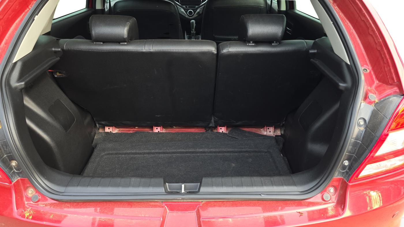 2021 Toyota Glanza V CVT, Petrol, Automatic, 85,000 km, Boot Inside