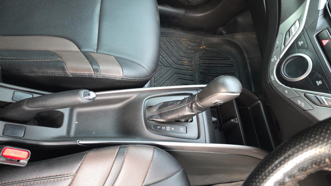 2021 Toyota Glanza V CVT, Petrol, Automatic, 85,000 km, Gear Lever