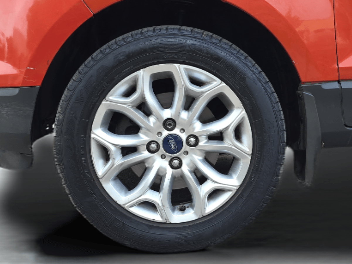 2014 Ford Ecosport TITANIUM 1.5L DIESEL, Diesel, Manual, 1,29,399 km, Left Front Wheel