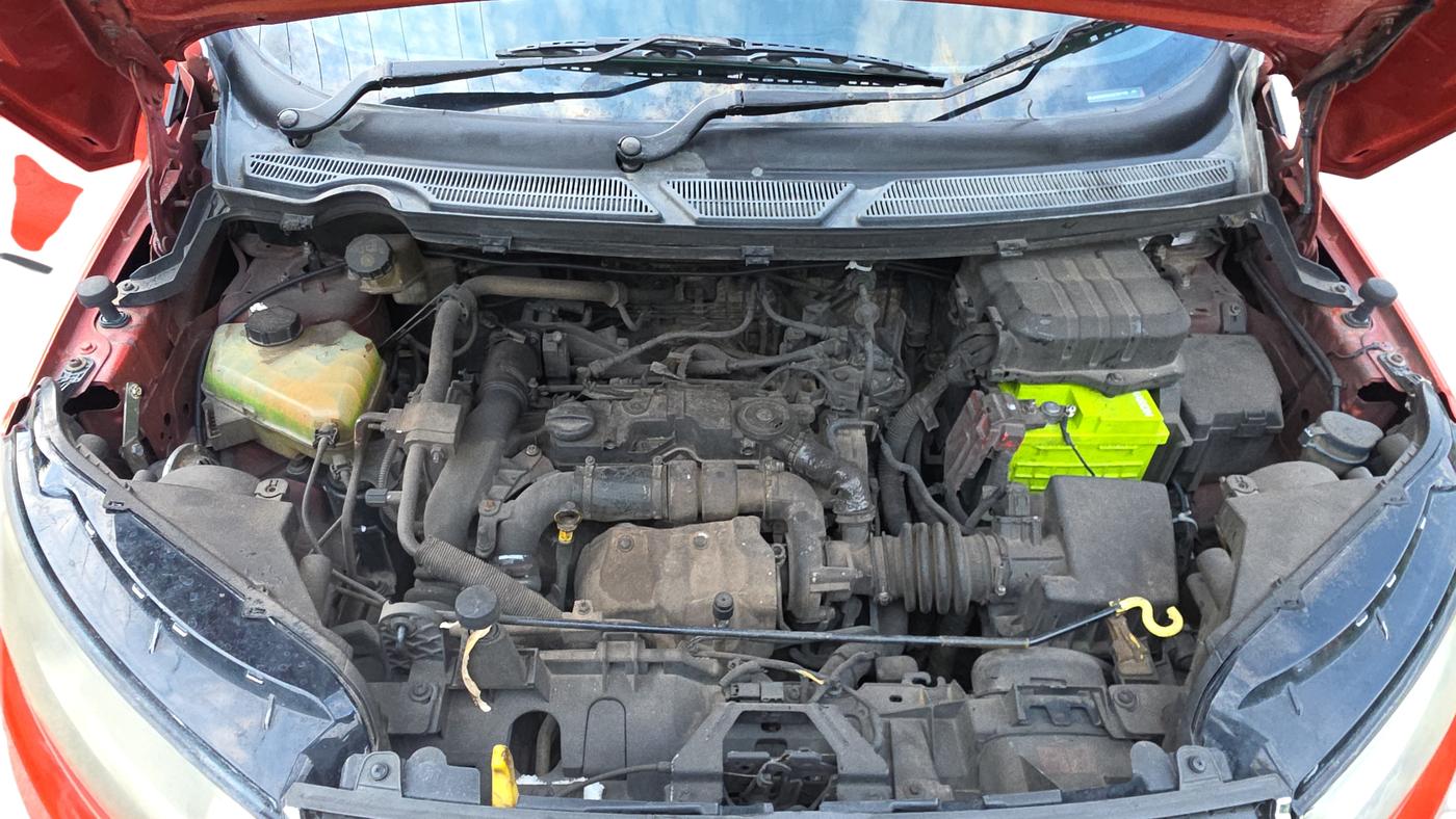 2014 Ford Ecosport TITANIUM 1.5L DIESEL, Diesel, Manual, 1,29,399 km, Open Bonnet
