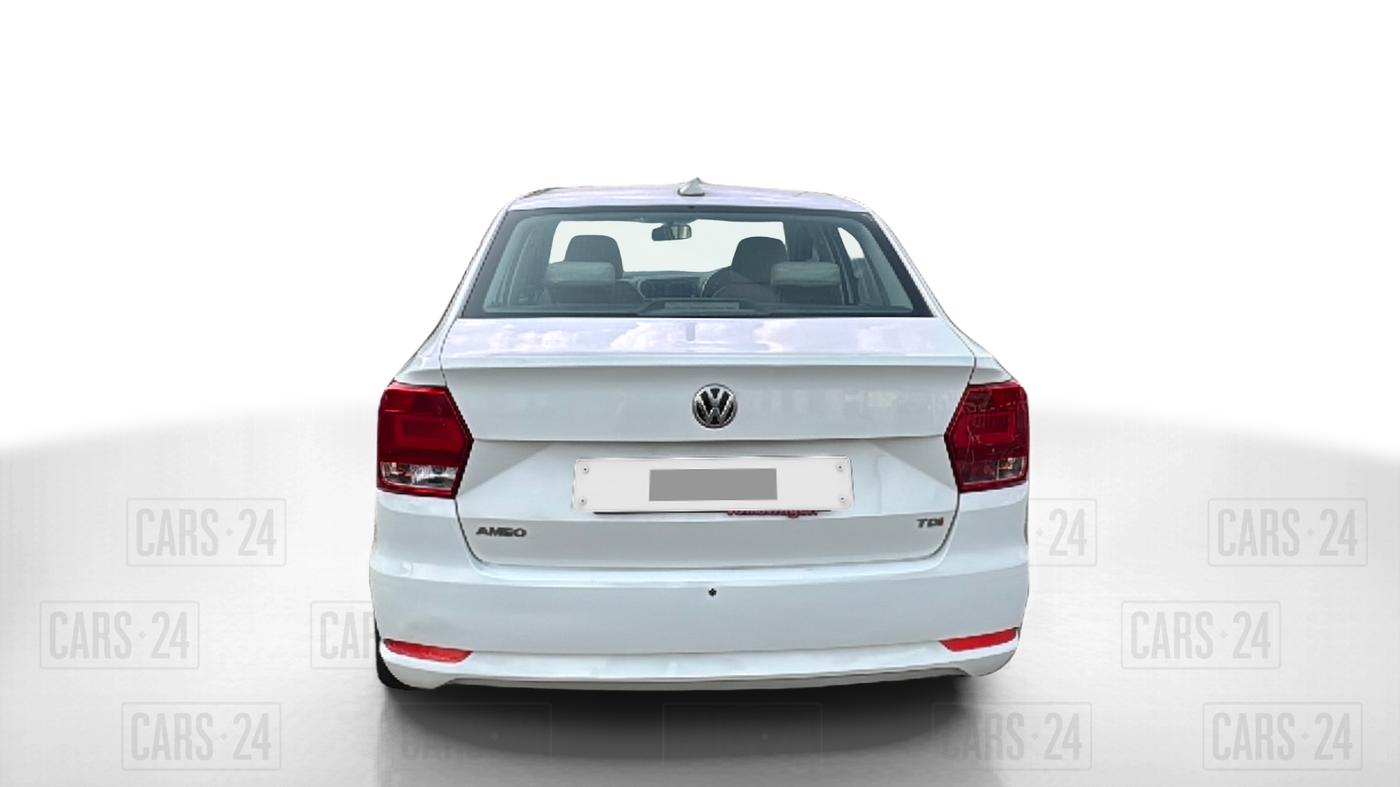 2017 Volkswagen Ameo TRENDLINE 1.5L, Diesel, Manual, 56,000 km, Back/Rear