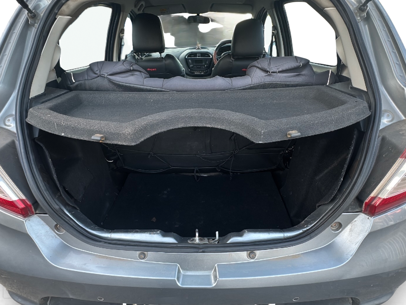2018 Tata Tiago XZ PETROL, Petrol, Manual, 64,730 km, Boot Inside