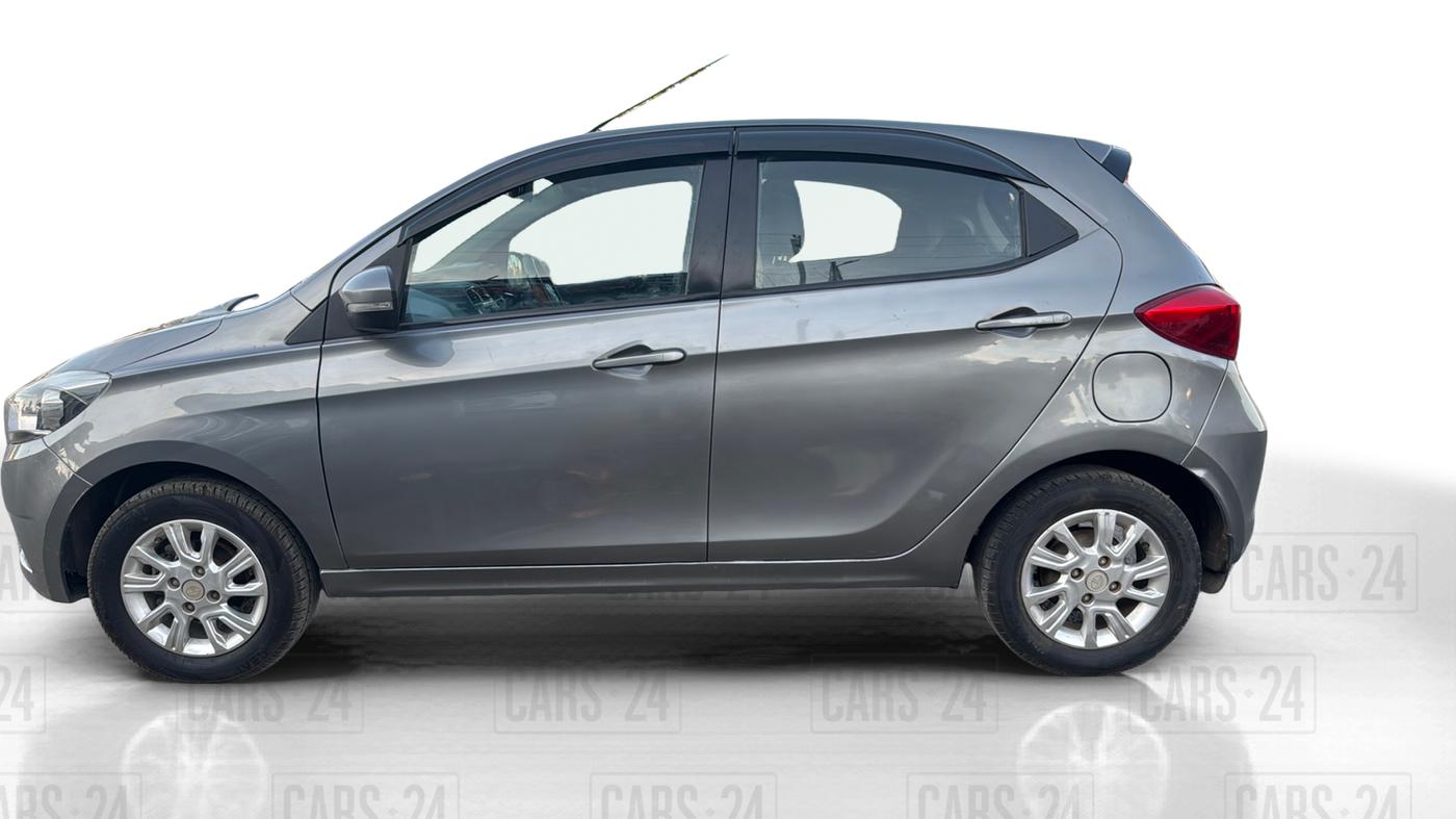 2018 Tata Tiago XZ PETROL, Petrol, Manual, 64,730 km, Left Side