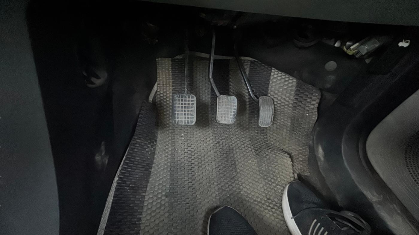 2018 Tata Tiago XZ PETROL, Petrol, Manual, 64,730 km, Pedals