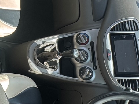2012 Hyundai i10 MAGNA 1.1, Petrol, Manual, 68,000 km, Gear Lever