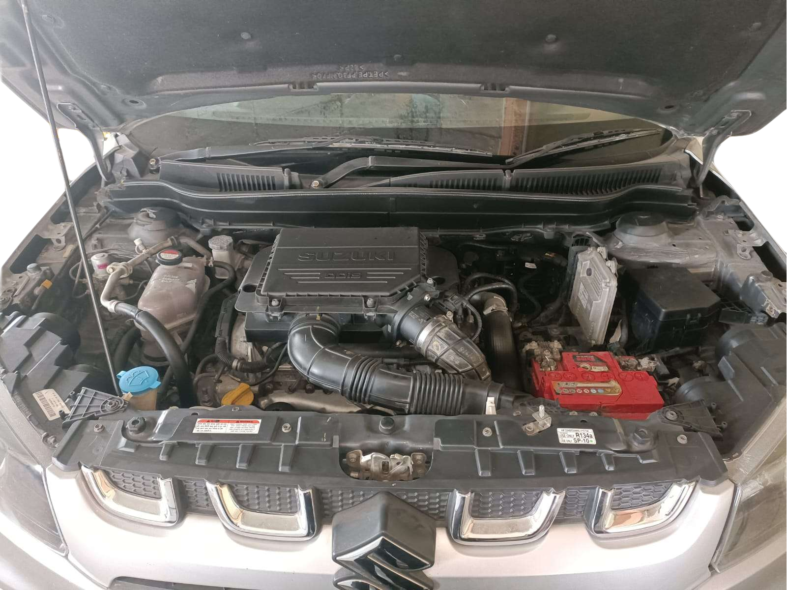 2017 Maruti Vitara Brezza VDI, Diesel, Manual, 76,866 km, Open Bonnet