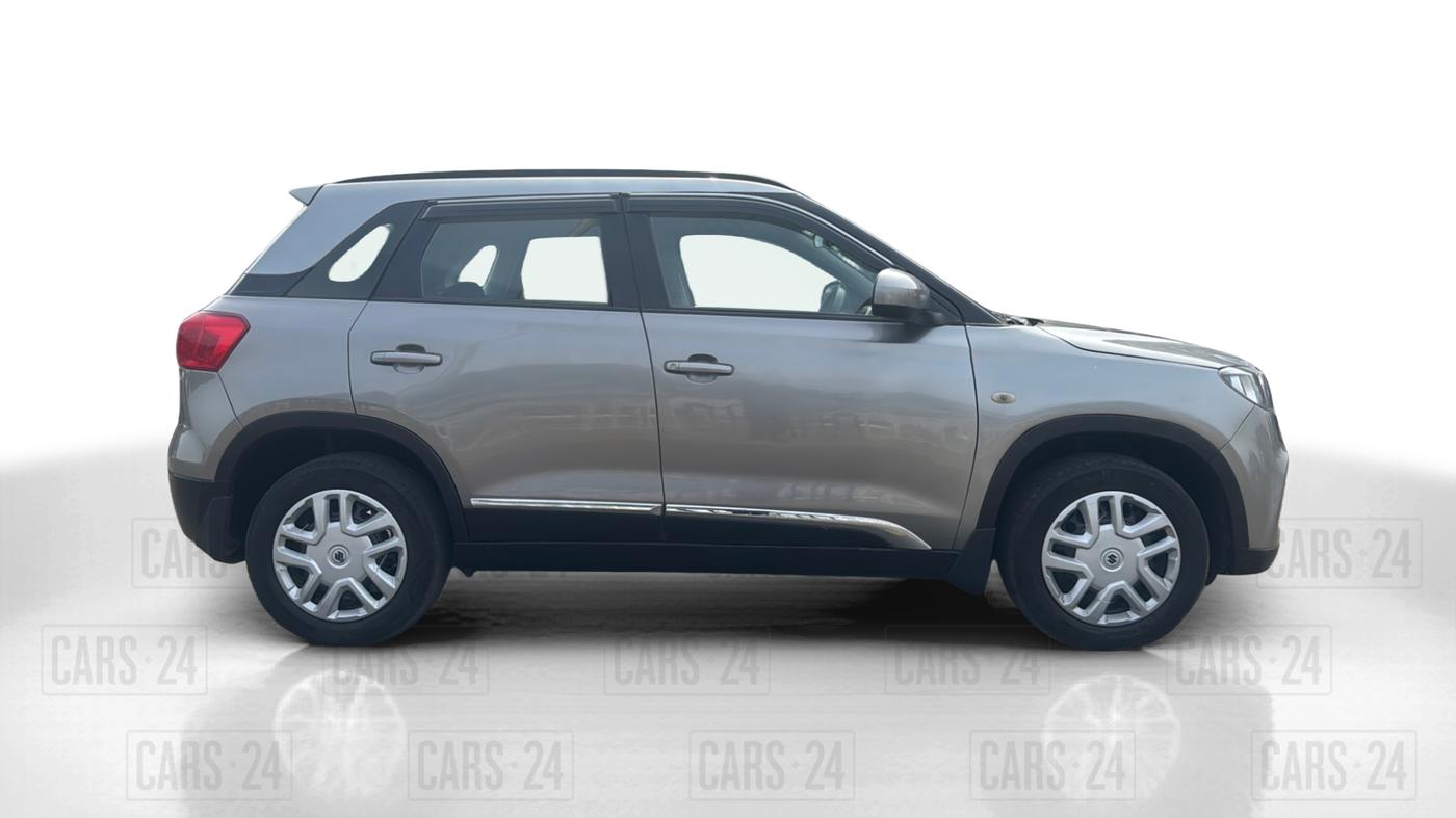 2017 Maruti Vitara Brezza VDI, Diesel, Manual, 76,866 km, Right Side View