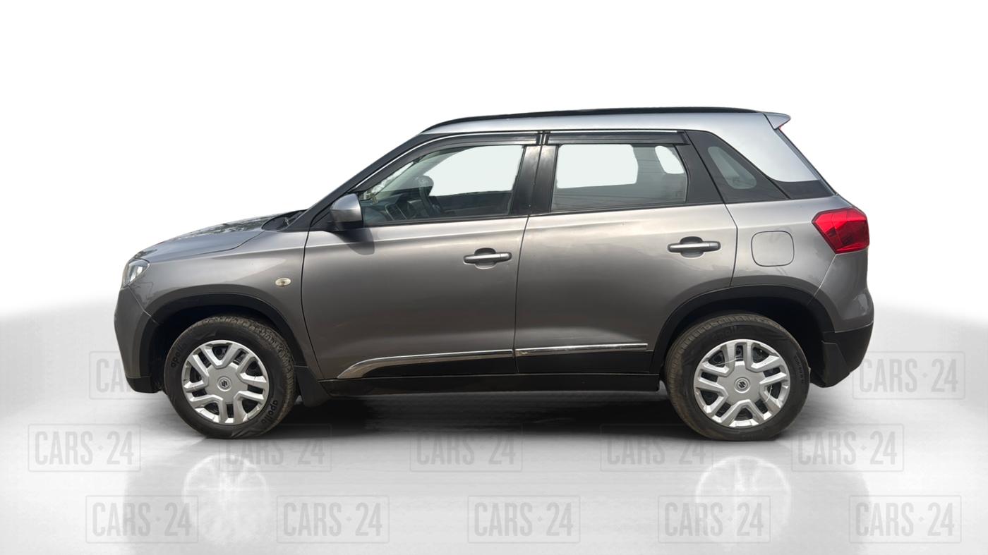 2017 Maruti Vitara Brezza VDI, Diesel, Manual, 76,866 km, Left Side