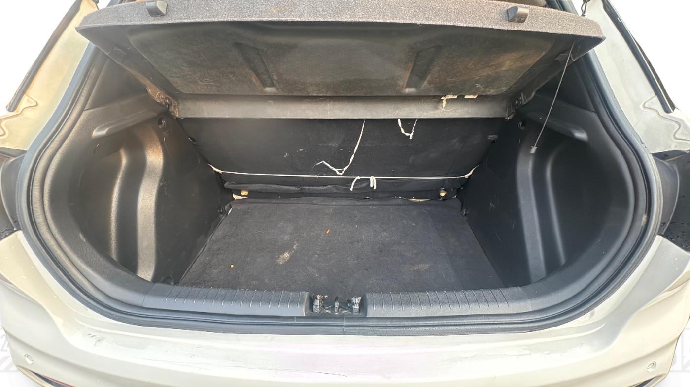 2018 Hyundai Elite i20 ASTA 1.2, Petrol, Manual, 65,000 km, Boot Inside