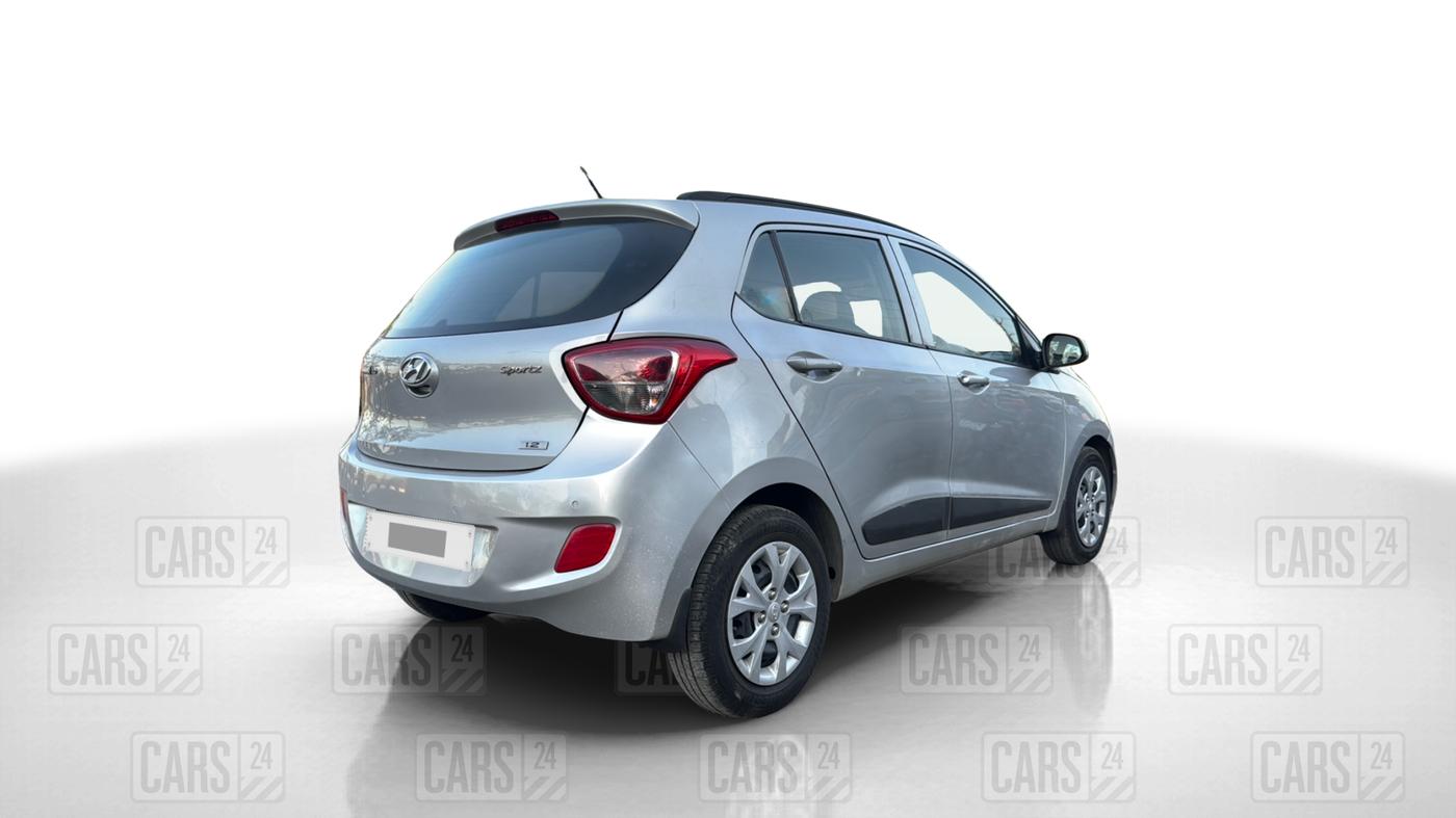 2015 Hyundai Grand i10 SPORTZ 1.2 KAPPA VTVT, Petrol, Manual, 53,000 km, Right Back Diagonal
