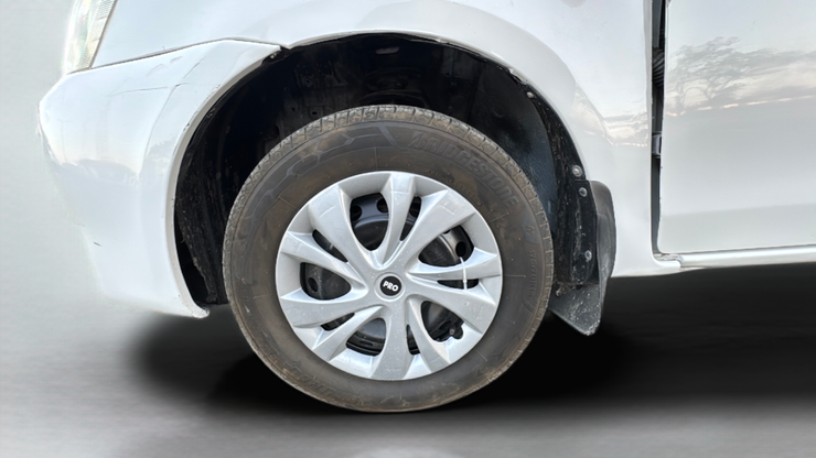 2012 Toyota Etios GD, Diesel, Manual, 71,170 km, Left Front Wheel