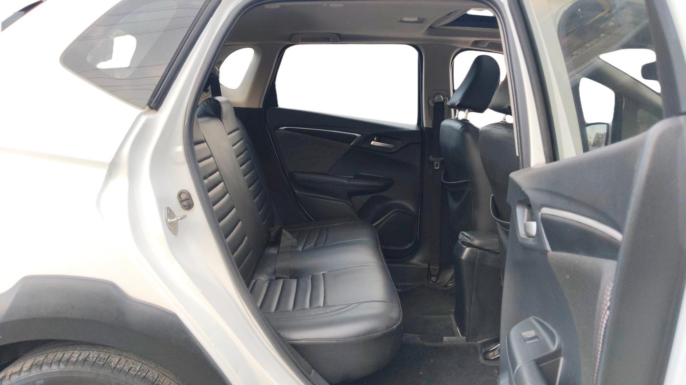2019 Honda WR-V 1.5L I-DTEC VX MT, Diesel, Manual, 77,500 km, Right Side Rear Door Cabin