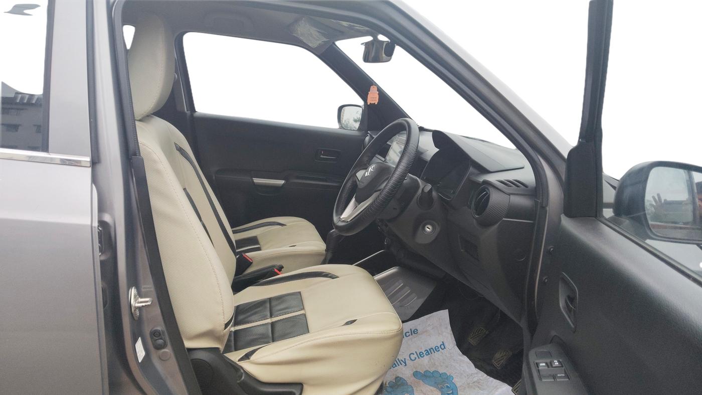 2020 Maruti IGNIS SIGMA 1.2, Petrol, Manual, 39,000 km, Right Side Front Door Cabin