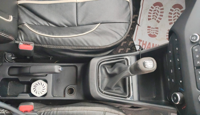 2022 Tata PUNCH ADVENTURE MT, Petrol, Manual, 36,600 km, Gear Lever