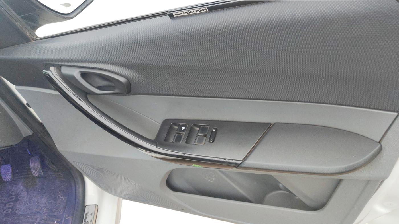 2019 Tata TIGOR XM PETROL, Petrol, Manual, 46,400 km, Driver Side Door Panel Controls