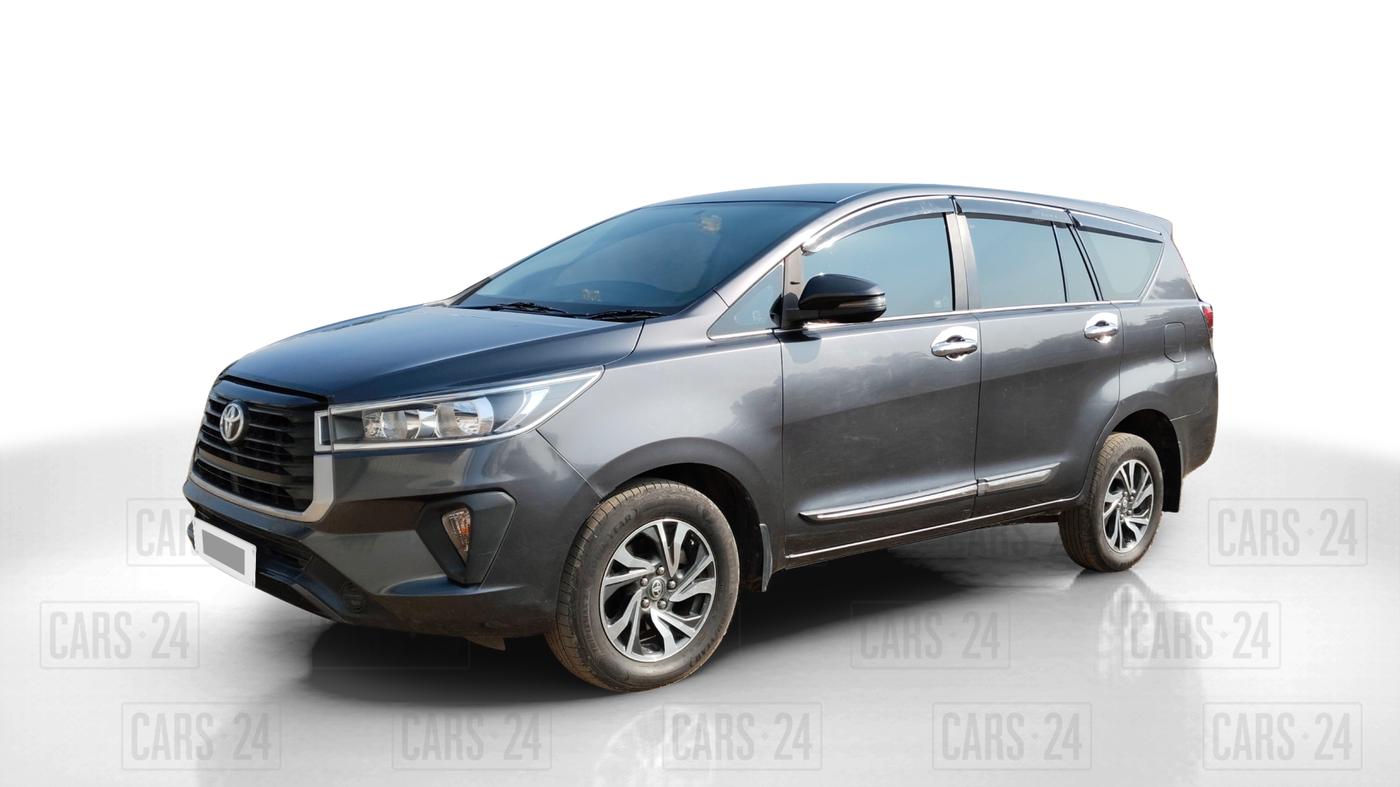 2021 Toyota Innova Crysta 2.4 G 7 STR, Diesel, Manual, 1,41,500 km, Left Front Diagonal