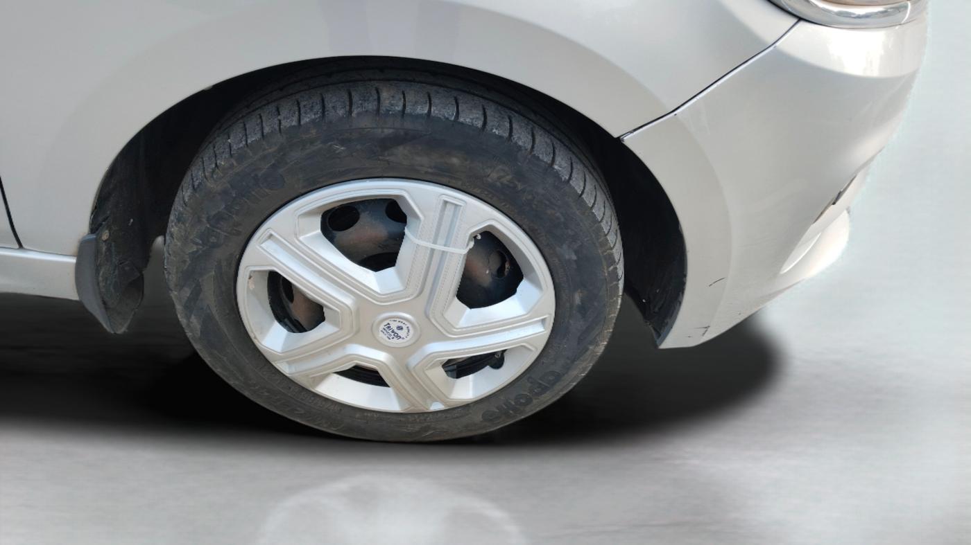 2020 Tata Tiago XT PETROL, Petrol, Manual, 75,079 km, Right Front Wheel