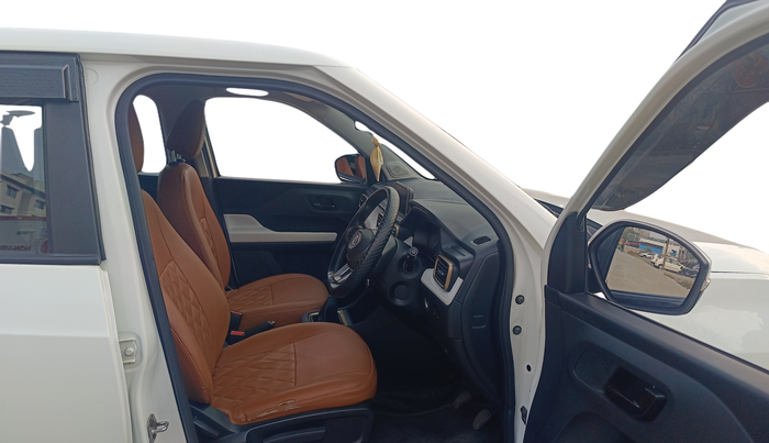 2021 Tata PUNCH ACCOMPLISHED MT, Petrol, Manual, 56,398 km, Right Side Front Door Cabin