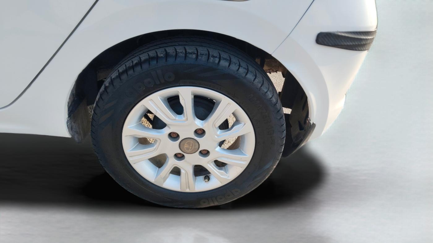 2018 Tata Tiago XZ PETROL, Petrol, Manual, 41,300 km, Left Rear Wheel