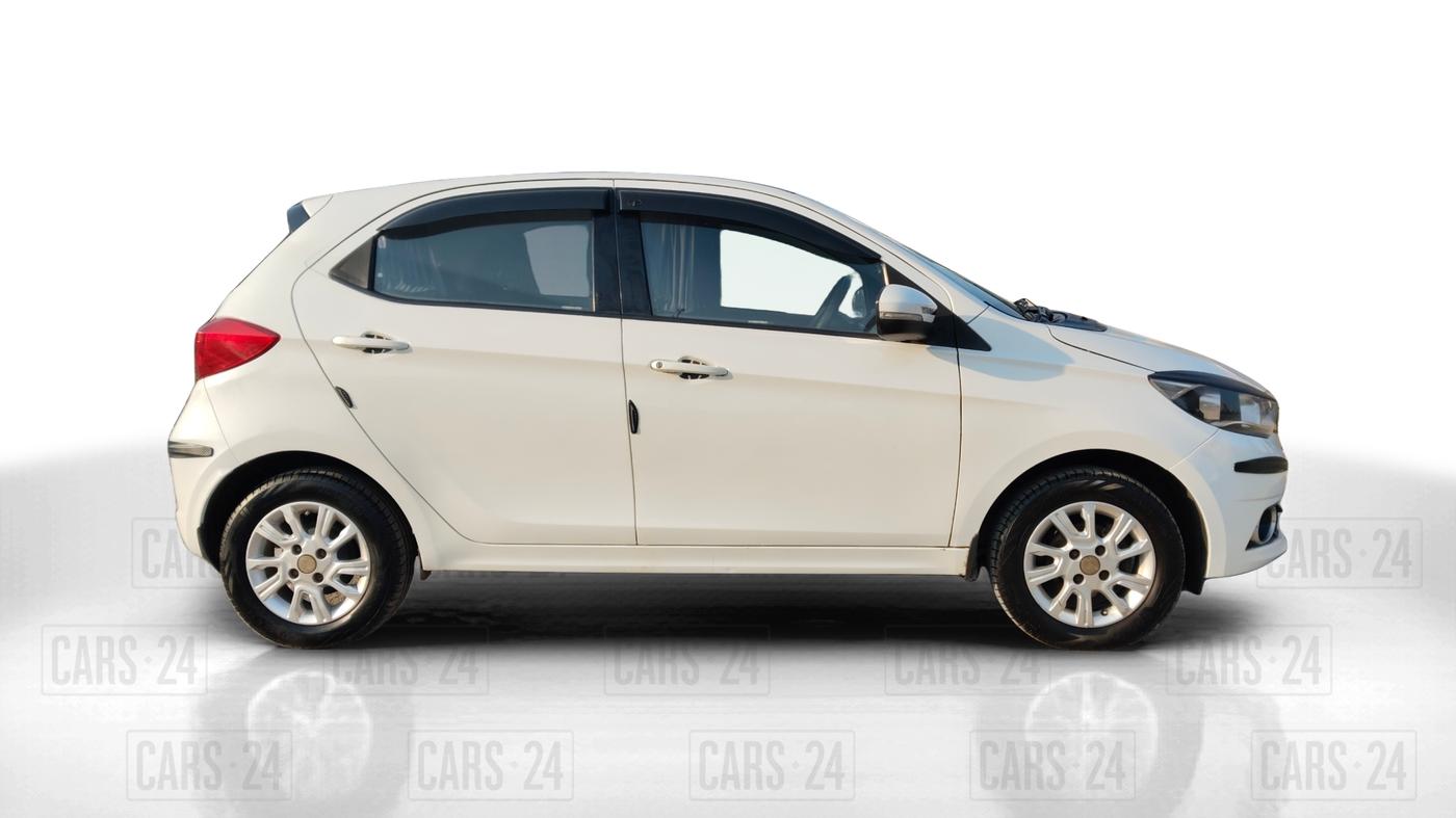 2018 Tata Tiago XZ PETROL, Petrol, Manual, 41,300 km, Right Side View