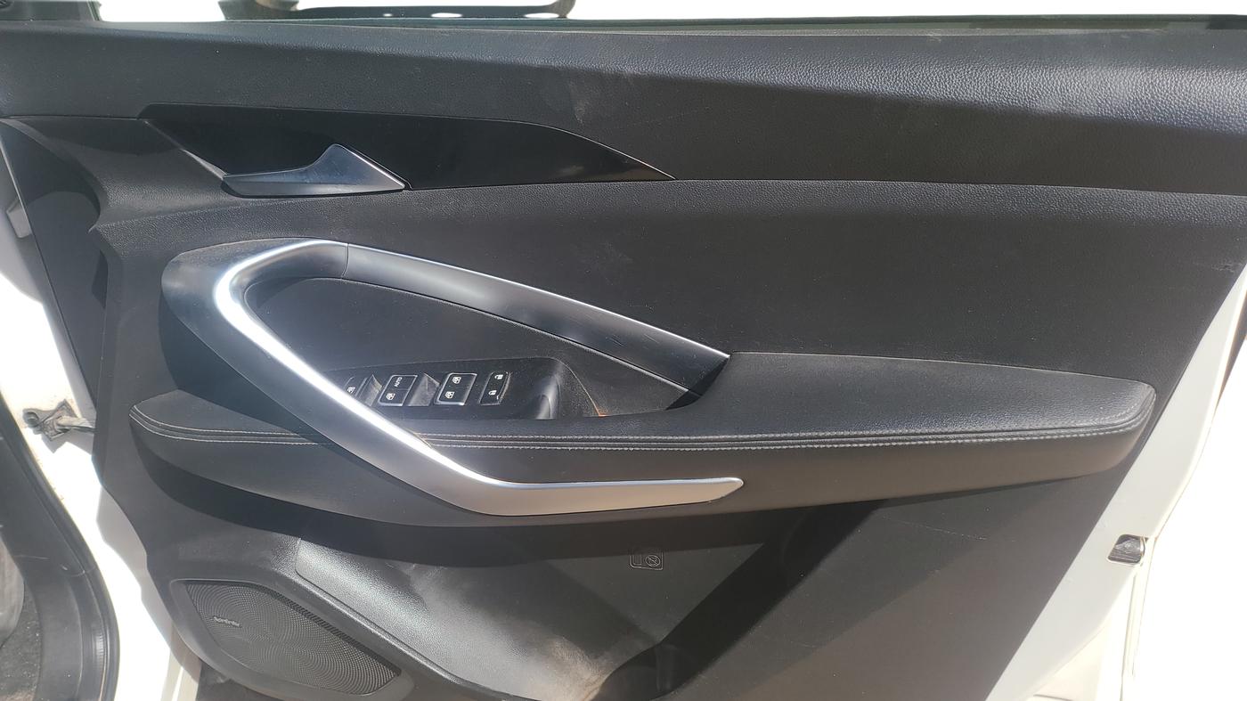 2019 MG HECTOR SHARP 2.0 DIESEL, Diesel, Manual, 64,292 km, Driver Side Door Panel Controls