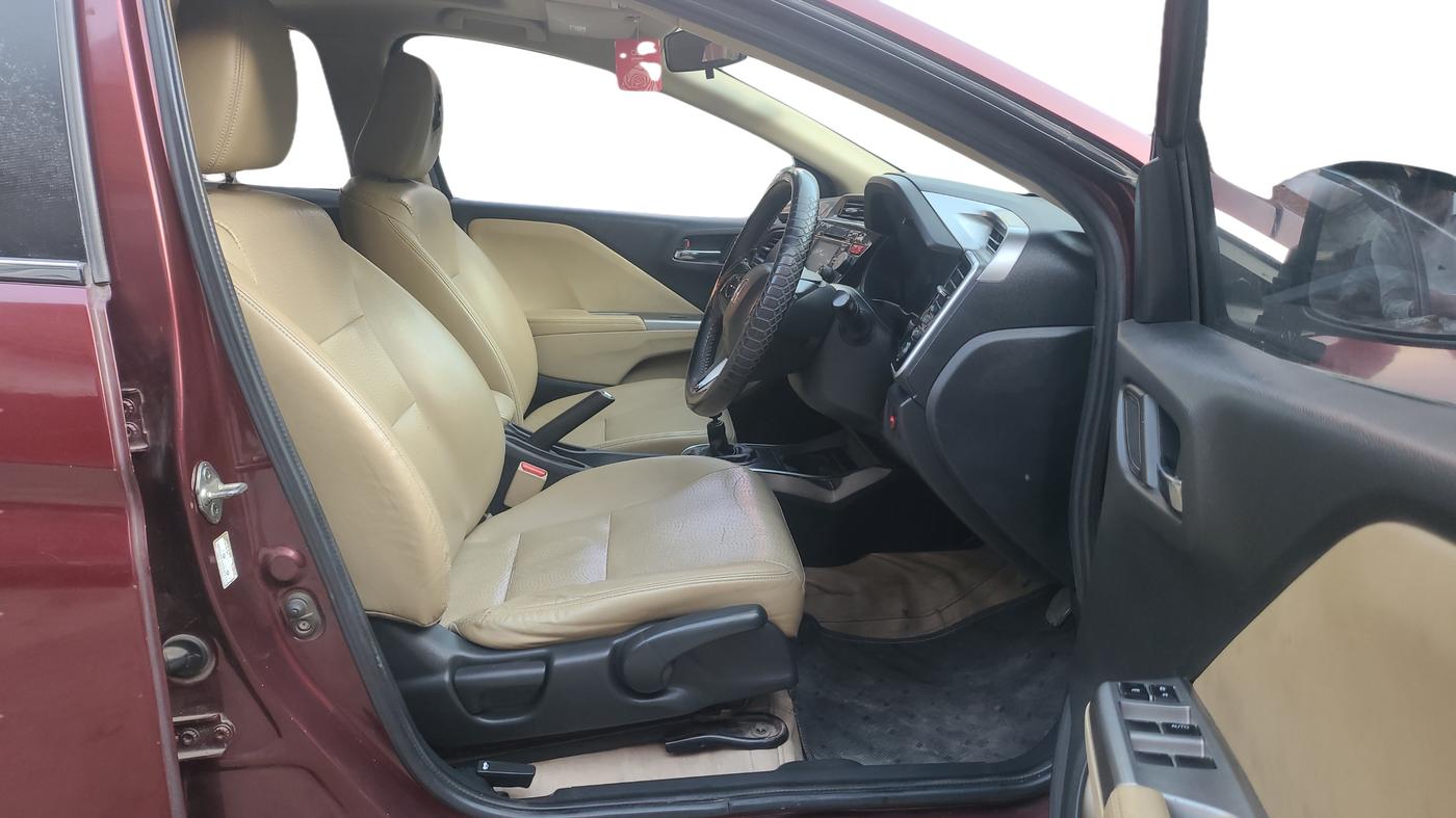 2015 Honda City 1.5L I-DTEC VX, Diesel, Manual, 84,630 km, Right Side Front Door Cabin