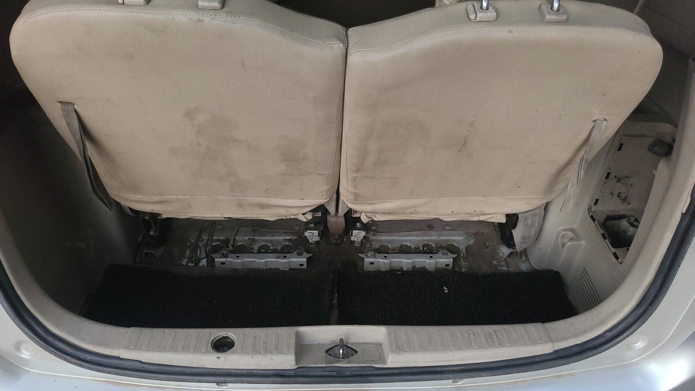 2017 Maruti Ertiga VDI SHVS, Diesel, Manual, 86,881 km, Boot Inside