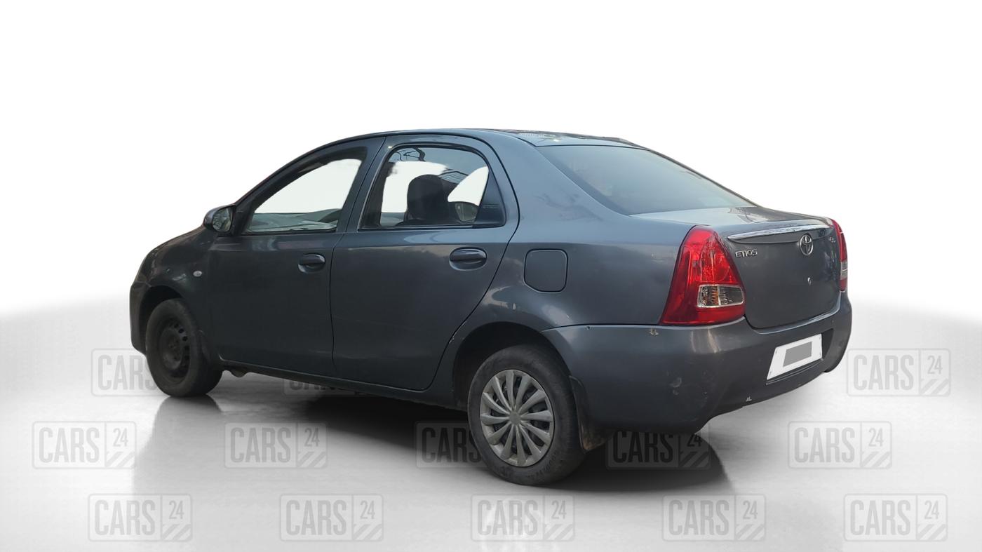 2015 Toyota Etios GD, Diesel, Manual, 1,21,997 km, Left Back Diagonal
