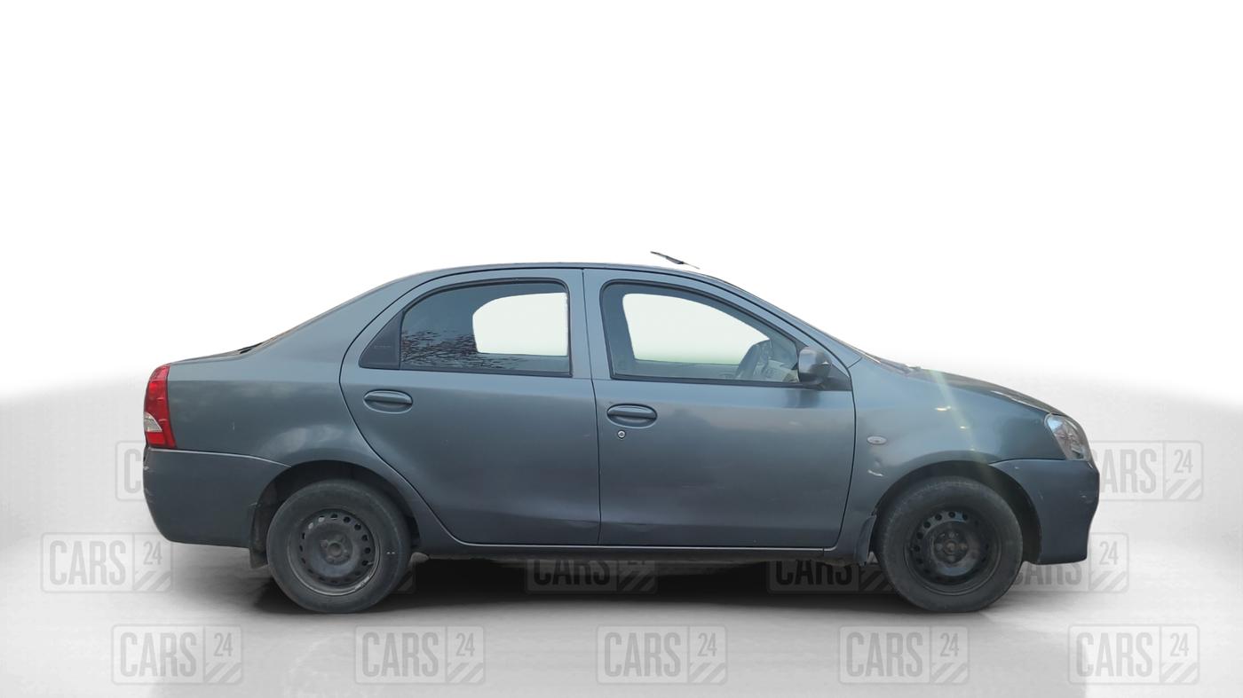 2015 Toyota Etios GD, Diesel, Manual, 1,21,997 km, Right Side View