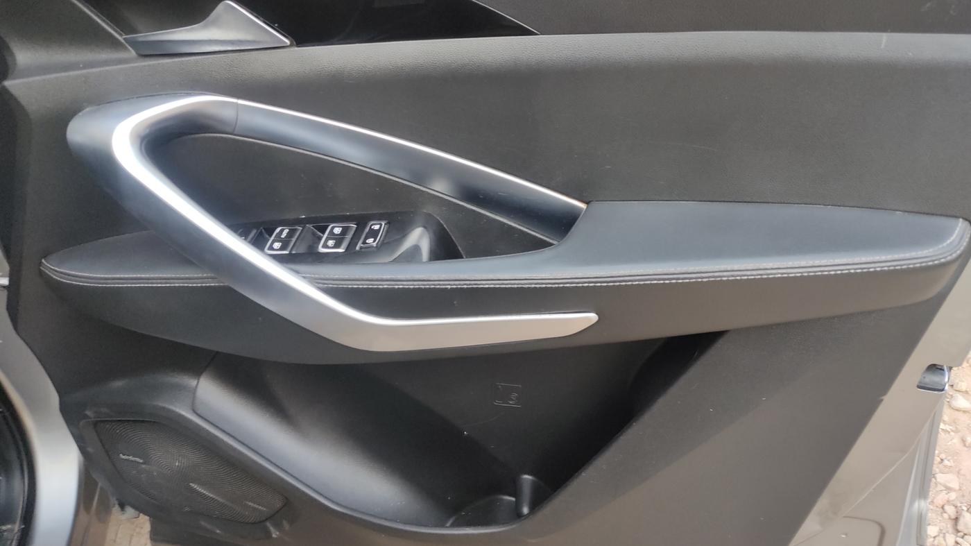 2019 MG HECTOR SHARP 2.0 DIESEL, Diesel, Manual, 58,818 km, Driver Side Door Panel Controls