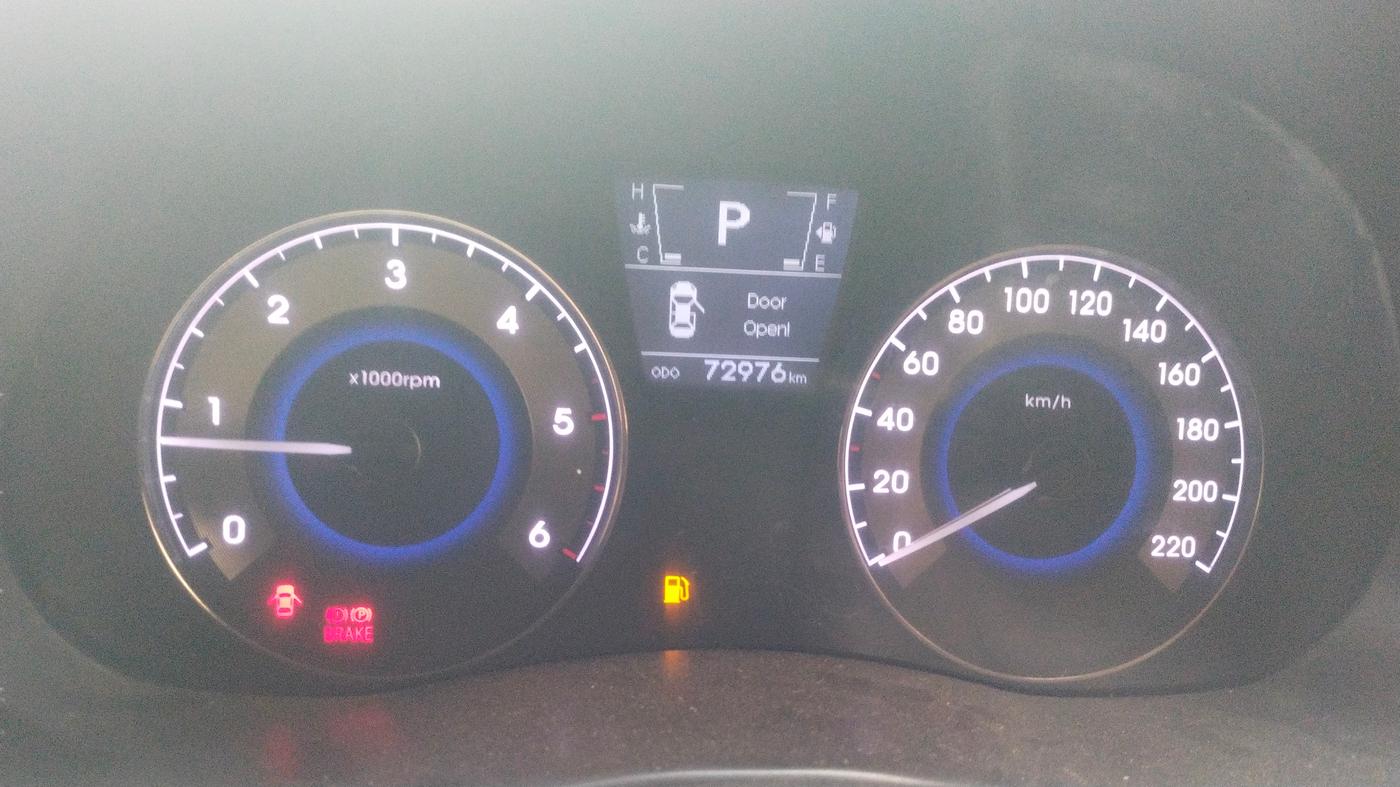 2015 Hyundai Verna FLUIDIC 1.6 CRDI SX OPT AT, Diesel, Automatic, 72,976 km, Odometer Image