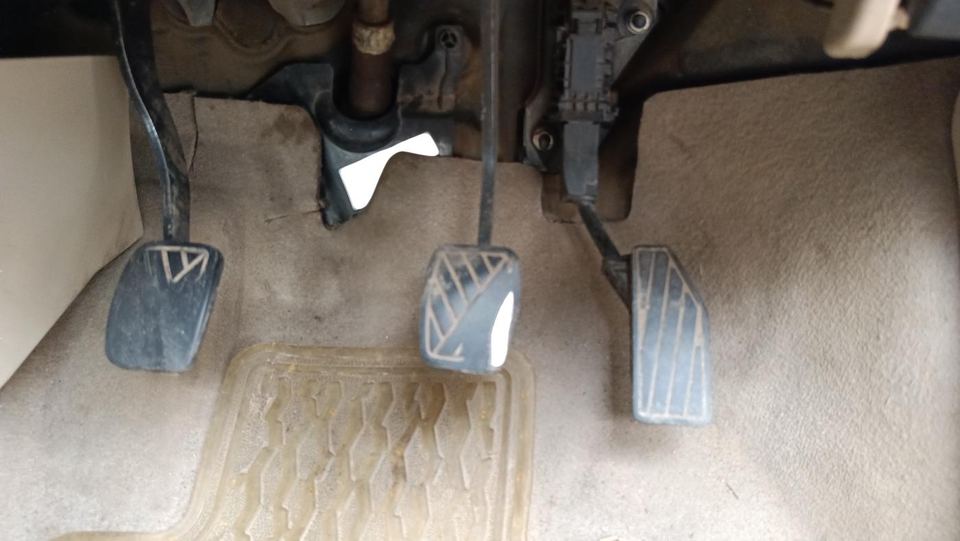 2019 Maruti Dzire VDI, Diesel, Manual, 82,227 km, Pedals