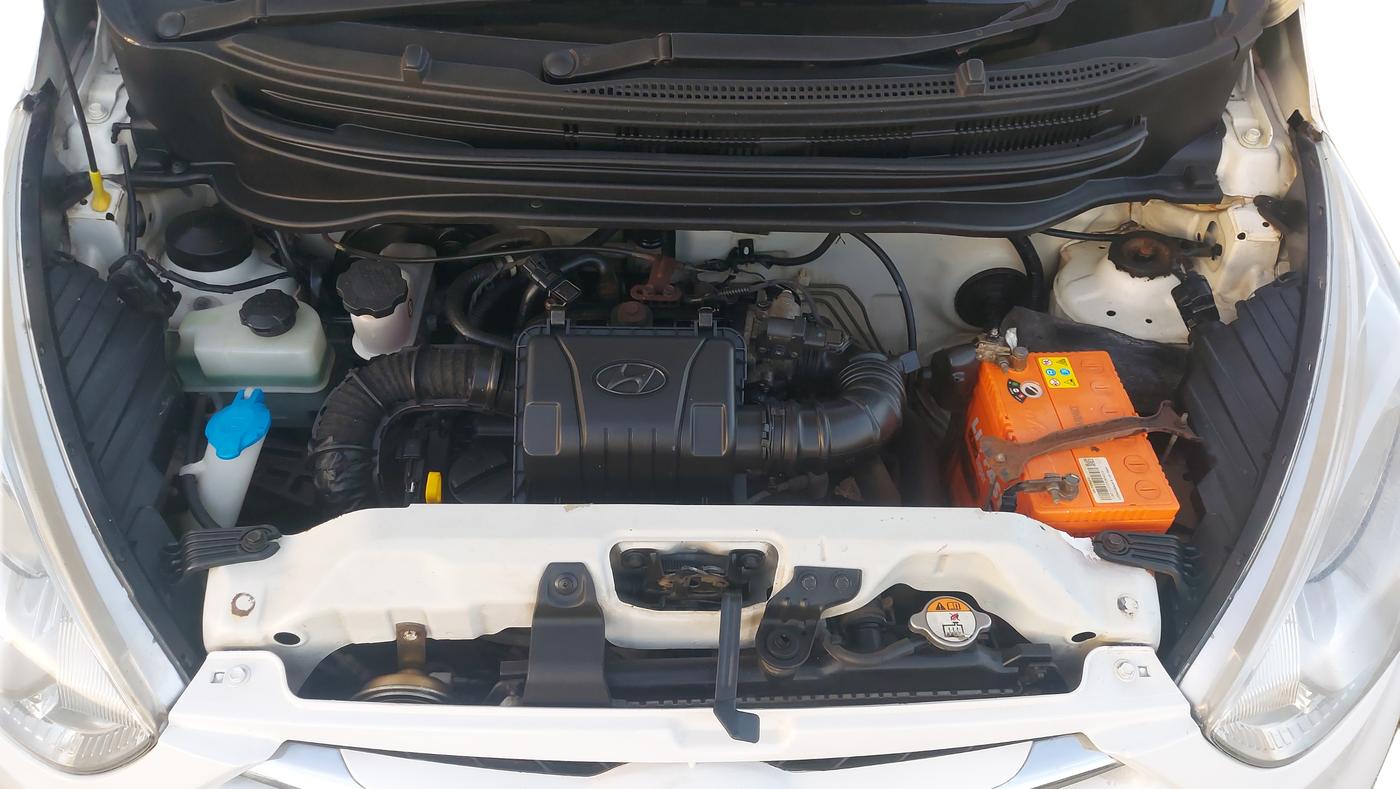 2013 Hyundai Eon MAGNA +, Petrol, Manual, 65,212 km, Open Bonnet