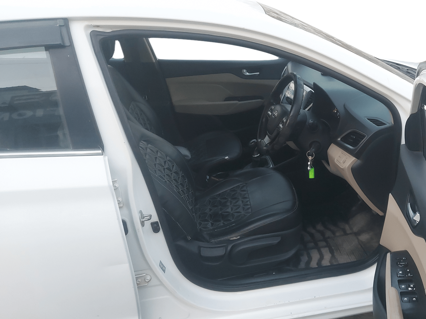 2019 Hyundai Verna 1.4 EX CRDI, Diesel, Manual, 68,921 km, Right Side Front Door Cabin