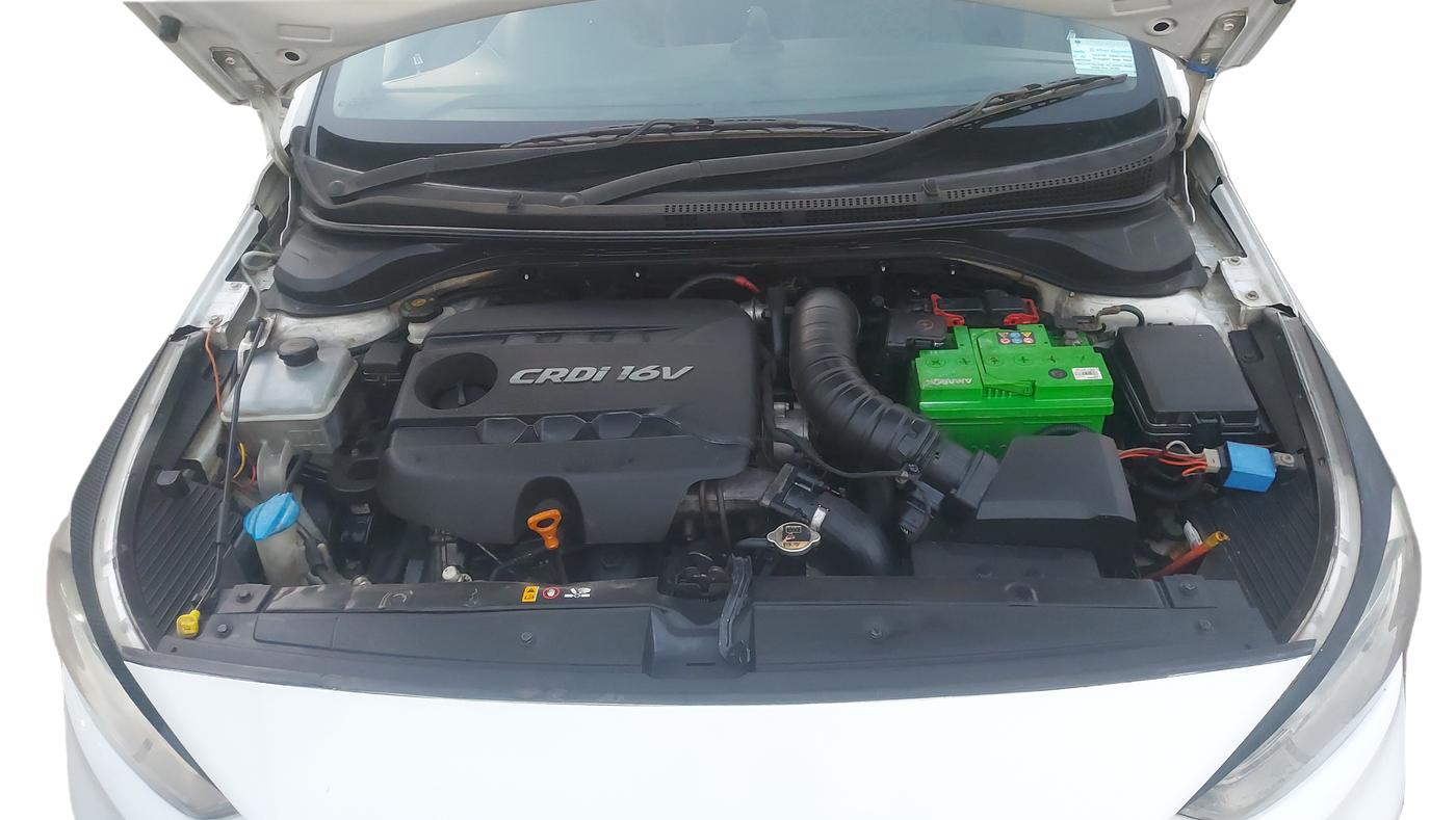 2019 Hyundai Verna 1.4 EX CRDI, Diesel, Manual, 68,921 km, Open Bonnet