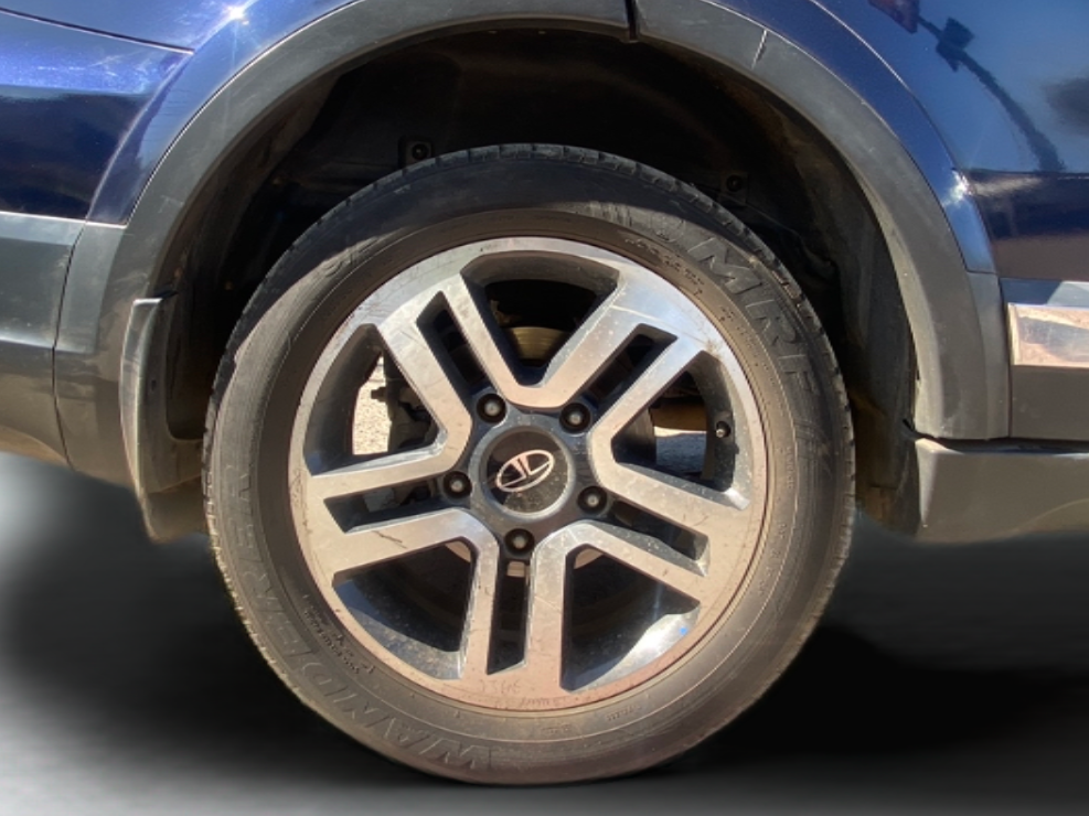 2017 Tata Hexa XTA 4X2 7 STR, Diesel, Automatic, 71,258 km, Right Rear Wheel
